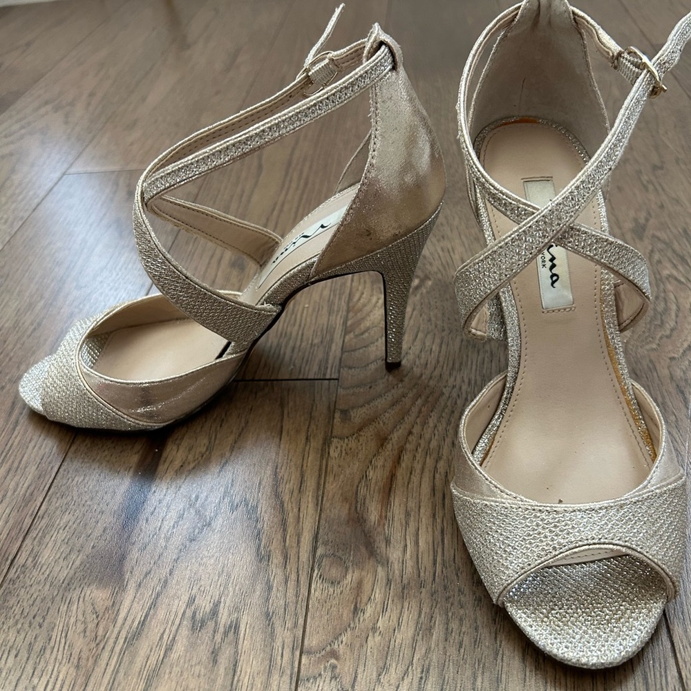 Nina gold sandals